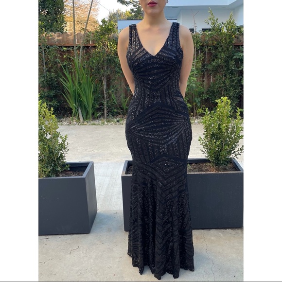 "Raven" â Gown / Formal / Elegant / Prom/ Dress - Picture 2 of 4